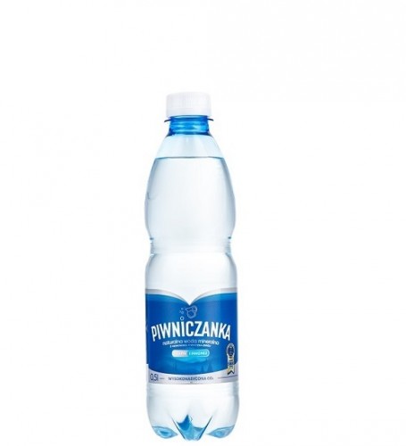 Piwniczanka 0,5l wysokonasycona (zgrzewka - 12 butelek).jpg